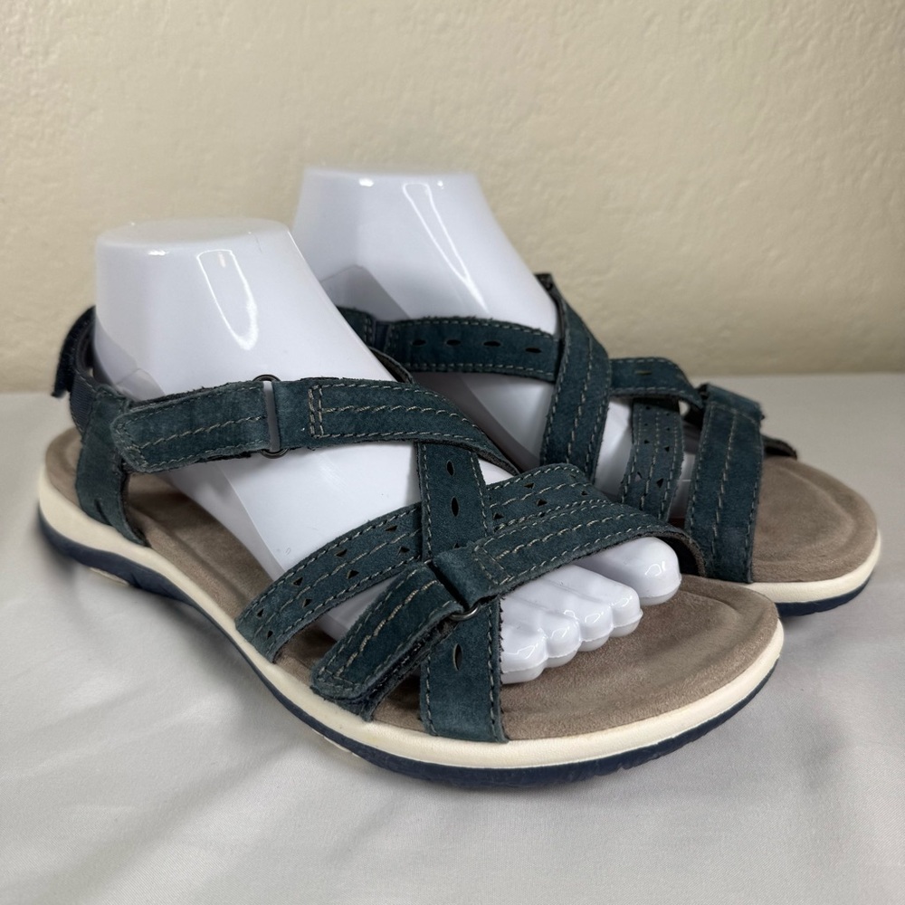 Earth Origins Savoy Sammie Navy Blue Summer Sandals Women's Size 8.5 WIDE EUC